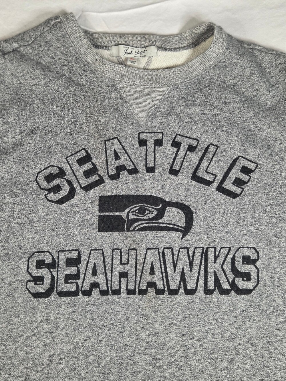 Junk Food Clothing Heather Grey Seattle Seahawks Crewneck - Picture 2 of 10